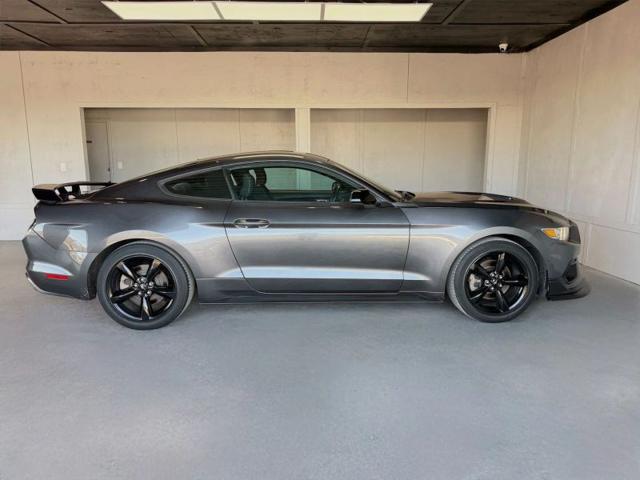 2016 Ford Mustang V6