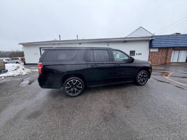 2021 Chevrolet Suburban 4WD RST