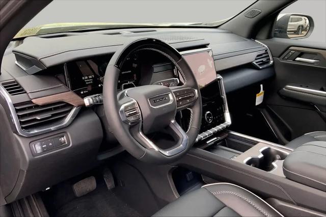 2026 GMC Acadia Denali FWD