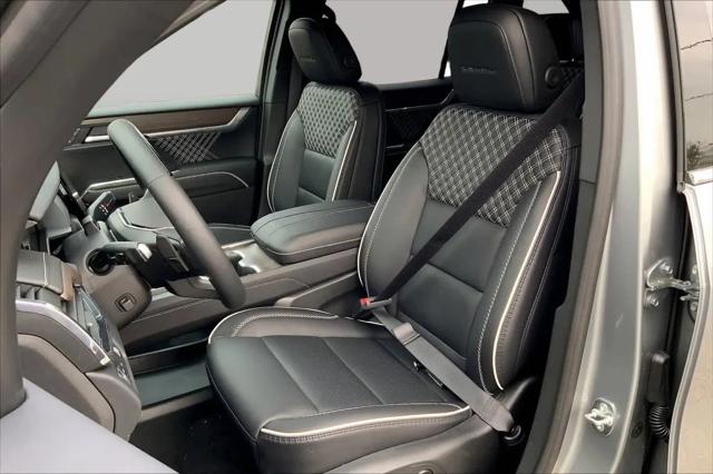 2026 GMC Acadia Denali FWD