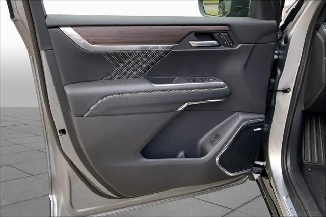 2026 GMC Acadia Denali FWD