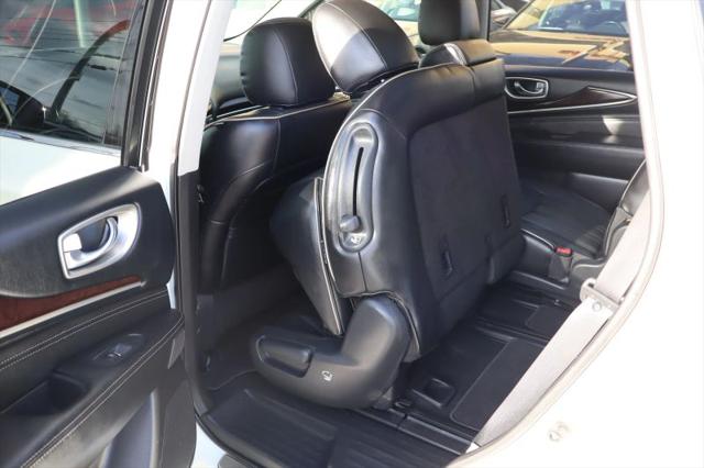 2019 INFINITI QX60 LUXE