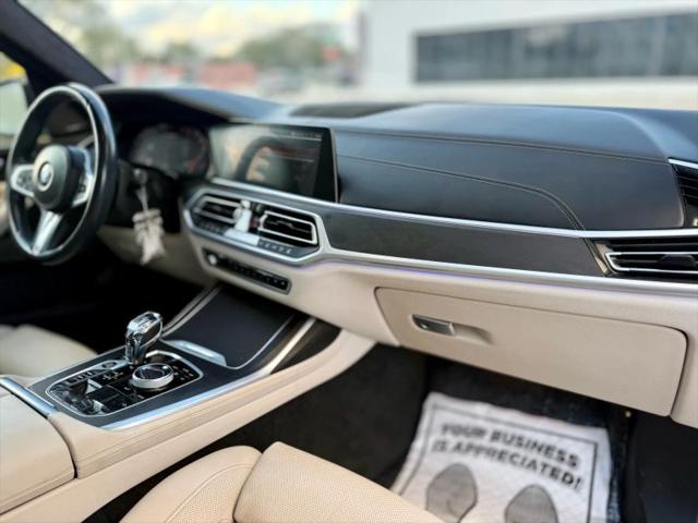 2021 BMW X7 M50i