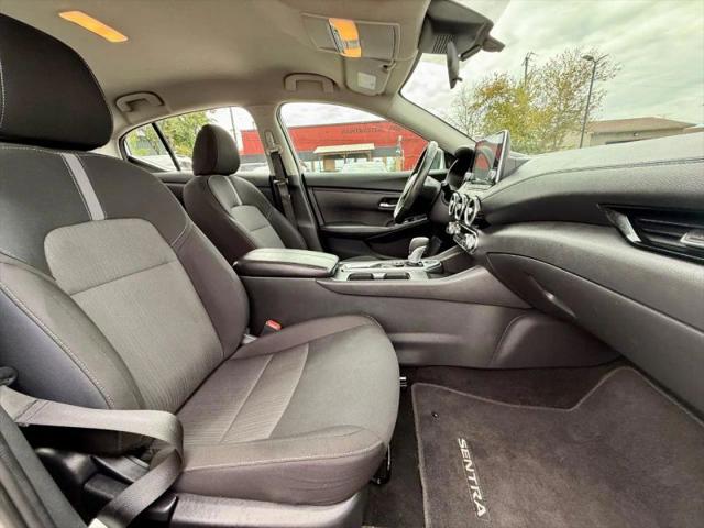 2021 Nissan Sentra SV Xtronic CVT