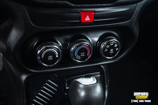 2017 Jeep Renegade Altitude FWD