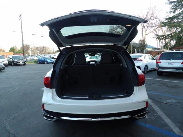 2018 Acura MDX w/Technology Package & AcuraWatch Plus Pkg