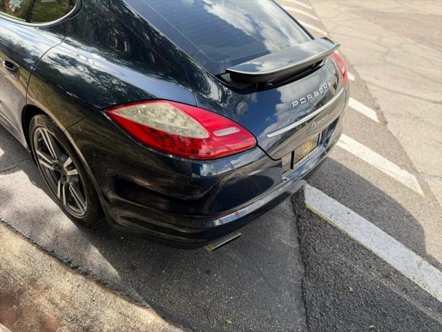 2011 Porsche Panamera Base
