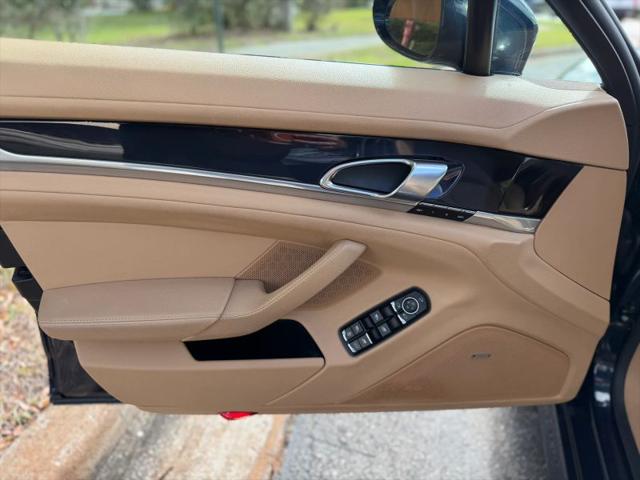 2011 Porsche Panamera Base