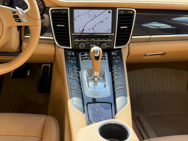 2011 Porsche Panamera Base