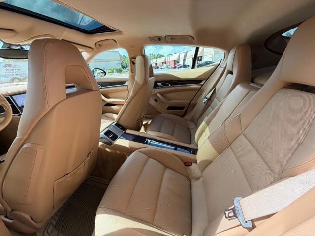 2011 Porsche Panamera Base
