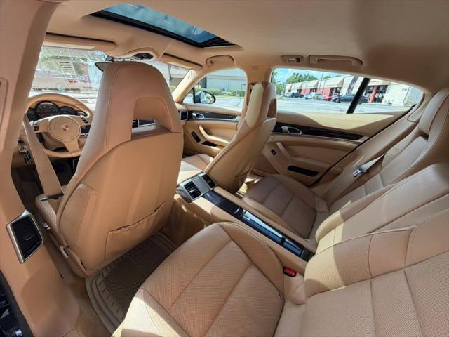 2011 Porsche Panamera Base