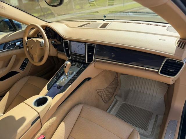 2011 Porsche Panamera Base