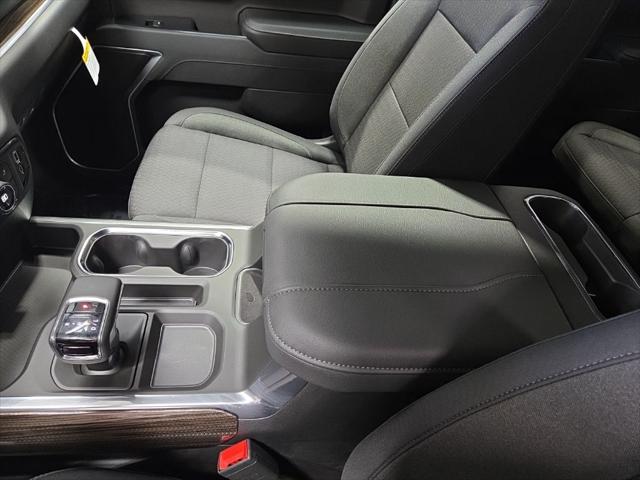 2026 Chevrolet Silverado 1500 4WD Crew Cab Short Bed RST