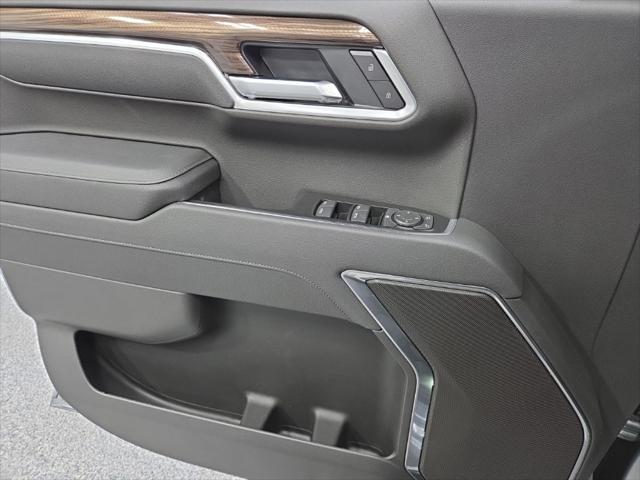 2026 Chevrolet Silverado 1500 4WD Crew Cab Short Bed RST