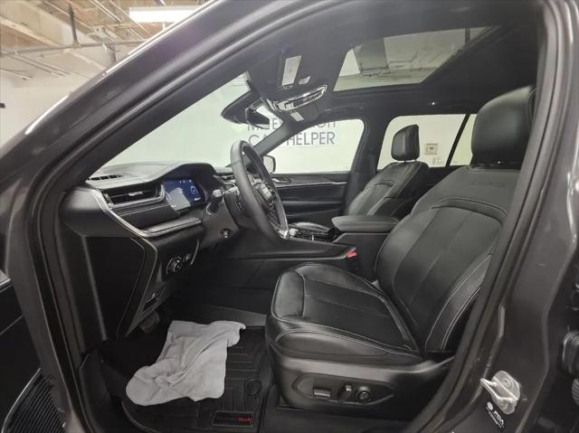 2023 Jeep Grand Cherokee Overland 4x4