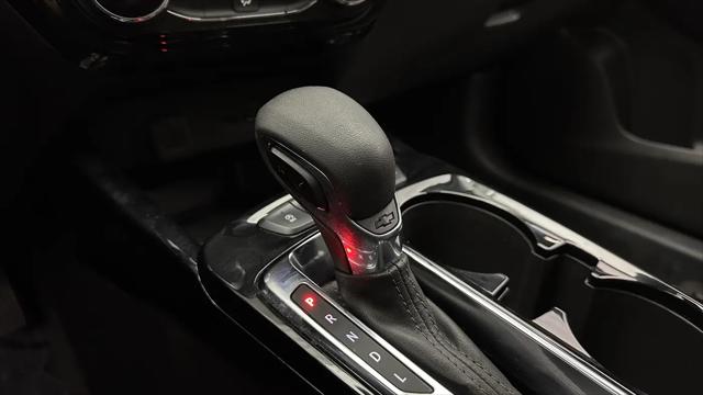 2025 Chevrolet Trax FWD LT