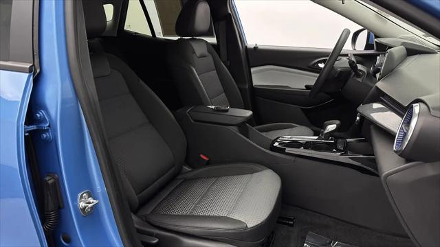 2025 Chevrolet Trax FWD LT