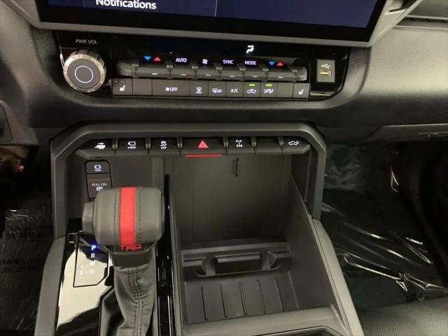 2026 Toyota Tundra Limited CrewMax 5.5' Bed