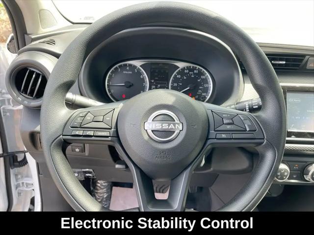 2025 Nissan Kicks S
