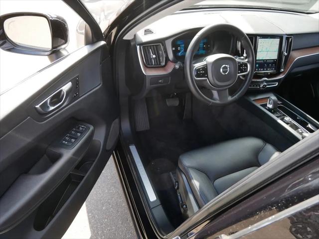 2023 Volvo XC60 B5 Plus Bright Theme