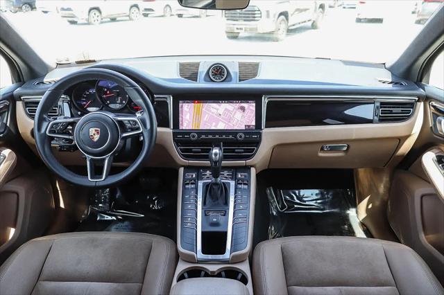 2021 Porsche Macan Macan