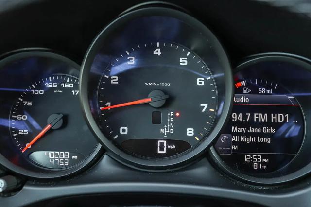 2021 Porsche Macan Macan