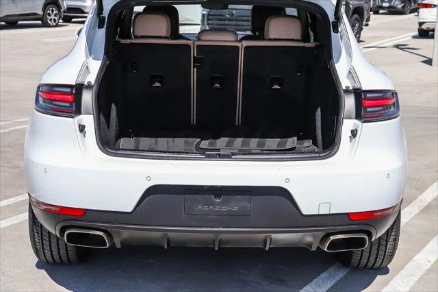 2021 Porsche Macan Macan