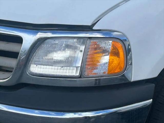 2002 Ford F-150 LARIAT