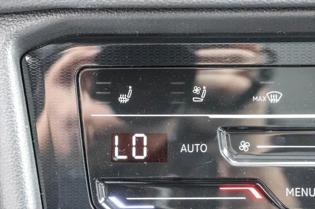 2026 Volkswagen Taos SEL