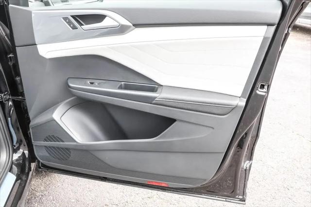 2026 Volkswagen Taos SEL