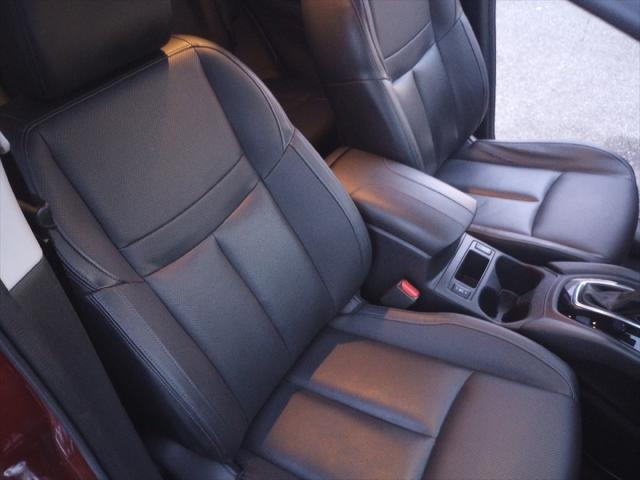 2022 Nissan Rogue Sport SL FWD Xtronic CVT
