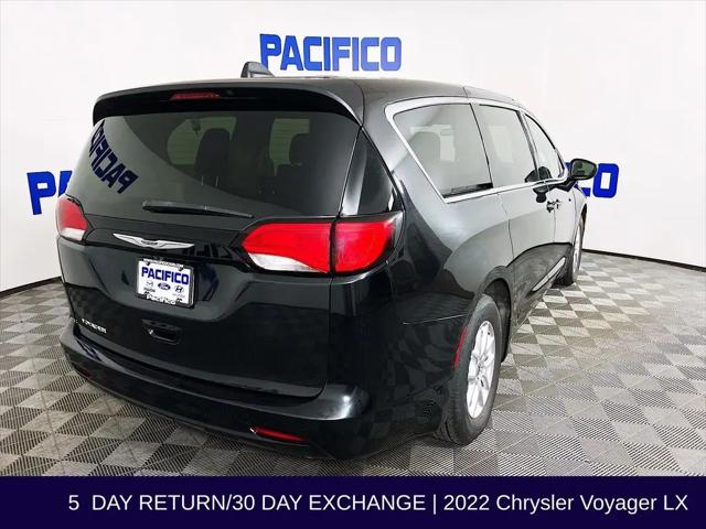 2022 Chrysler Voyager LX
