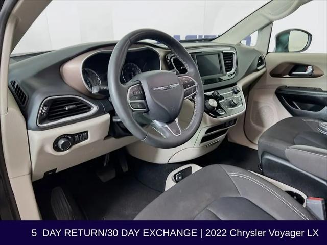 2022 Chrysler Voyager LX