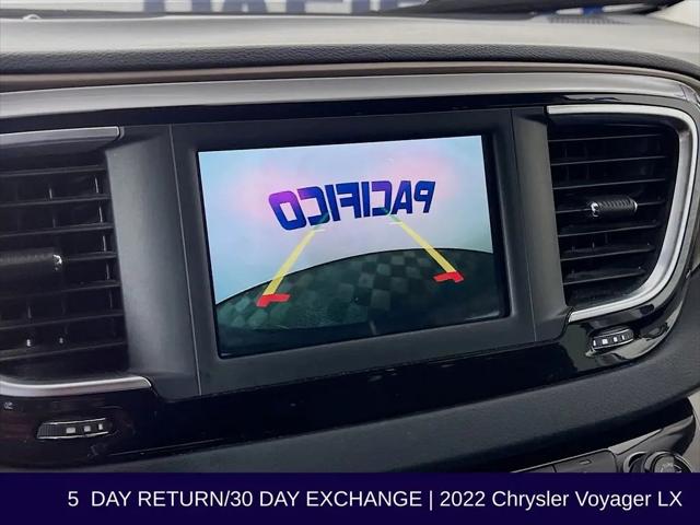 2022 Chrysler Voyager LX