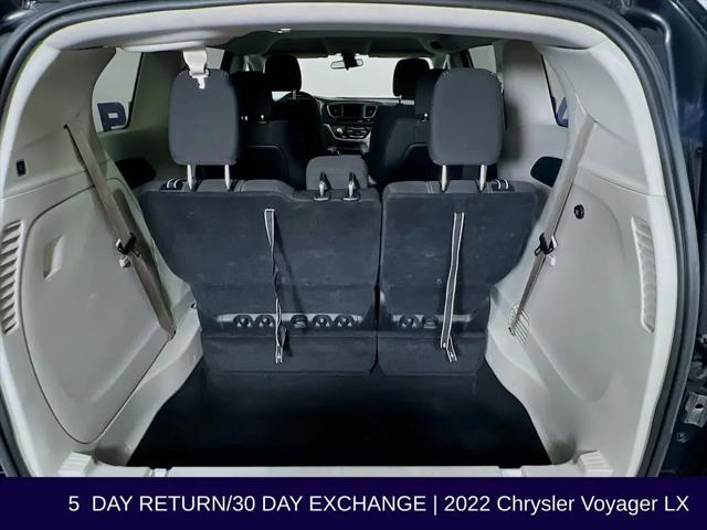 2022 Chrysler Voyager LX