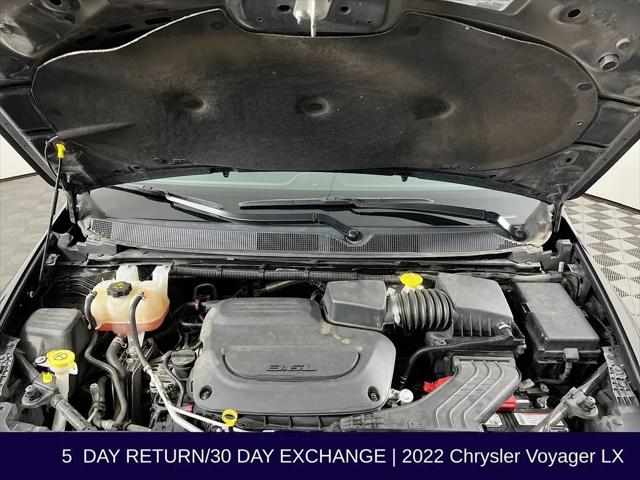 2022 Chrysler Voyager LX