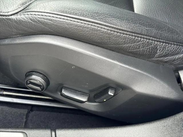 2023 Volvo S60 B5 Plus Dark Theme