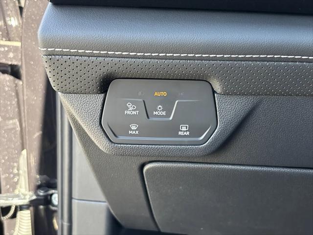 2026 Volkswagen Atlas Cross Sport SE