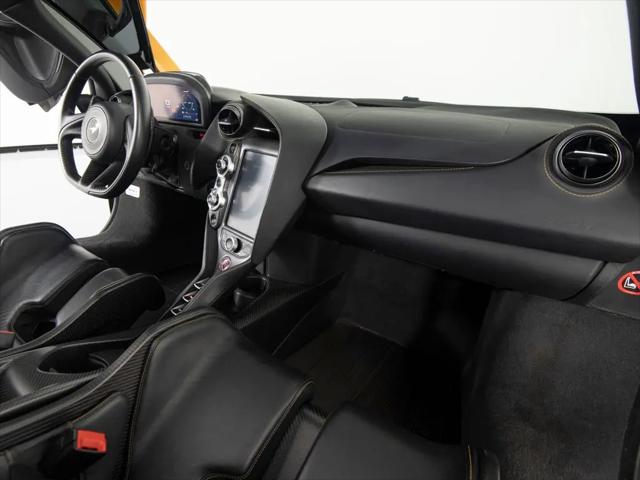 2021 McLaren 765LT Coupe