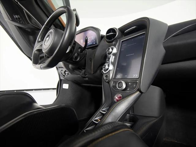 2021 McLaren 765LT Coupe