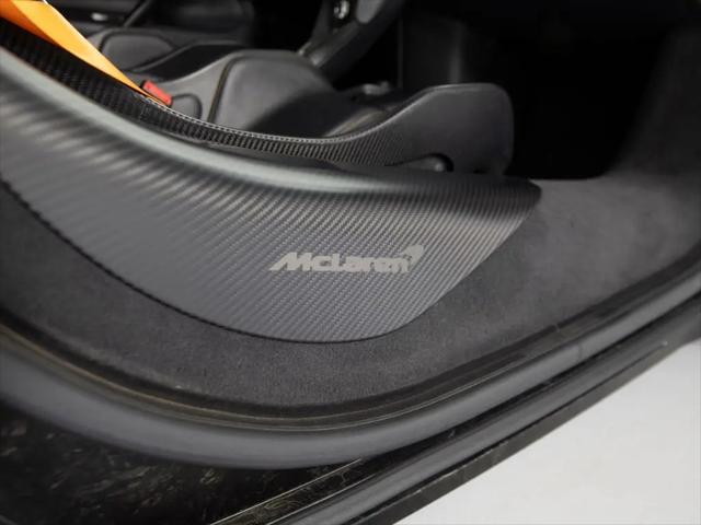 2021 McLaren 765LT Coupe