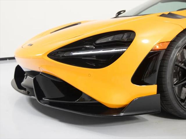 2021 McLaren 765LT Coupe
