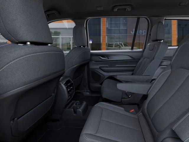 2026 Jeep Grand Cherokee L Altitude 4x4