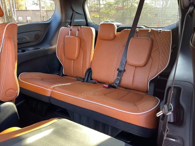 2024 Chrysler Pacifica Pinnacle AWD