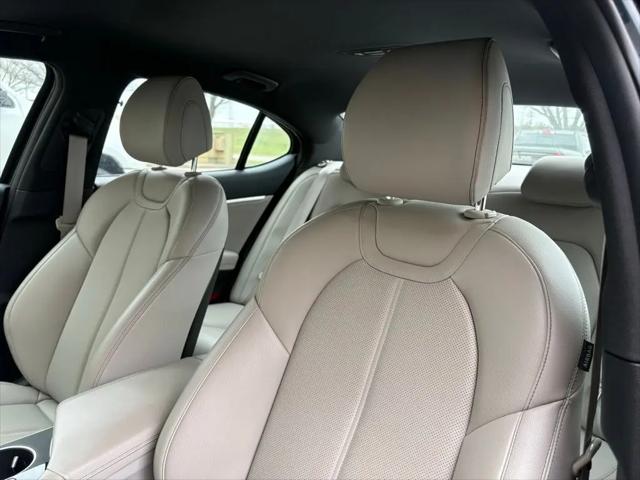 2023 Genesis G70 2.0T AWD