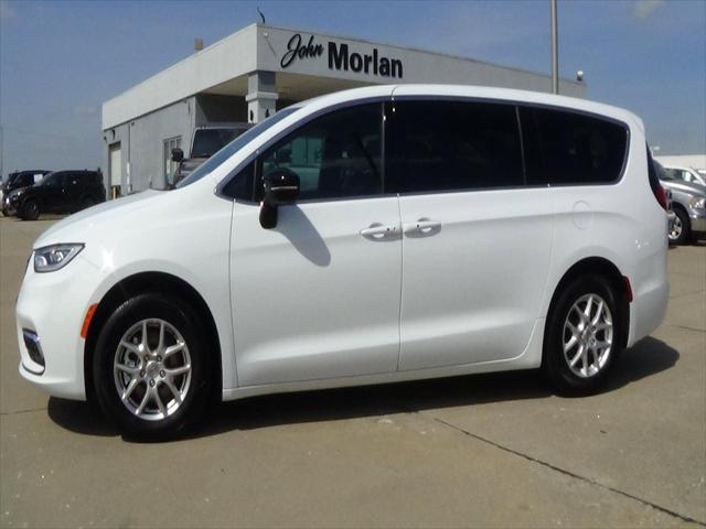 2025 Chrysler Pacifica Select for sale in Cape Girardeau, MO