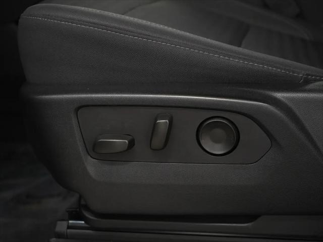 2023 GMC Yukon SLE