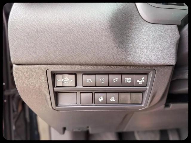 2026 Toyota Tundra Limited CrewMax 5.5' Bed