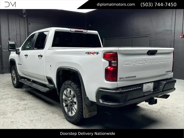 2024 Chevrolet Silverado 2500HD 4WD Crew Cab Standard Bed Custom