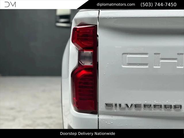 2024 Chevrolet Silverado 2500HD 4WD Crew Cab Standard Bed Custom